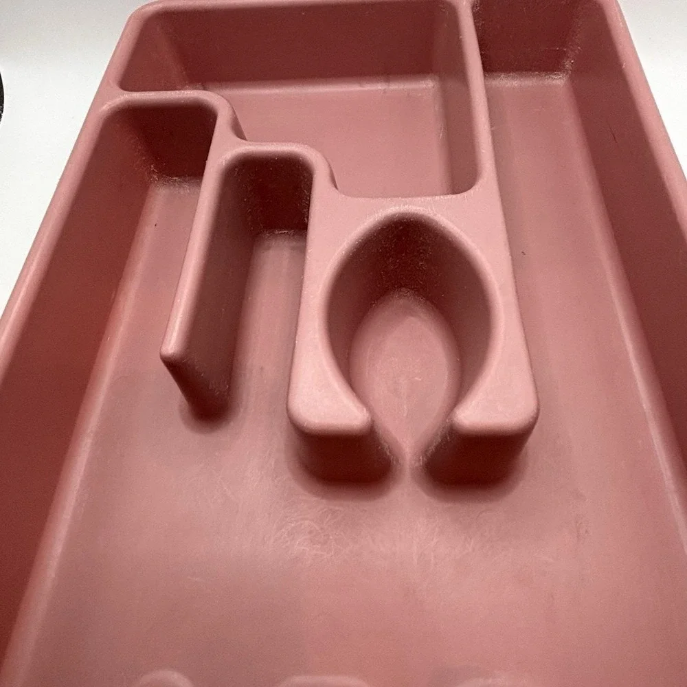 N/A vintage rubbermaid